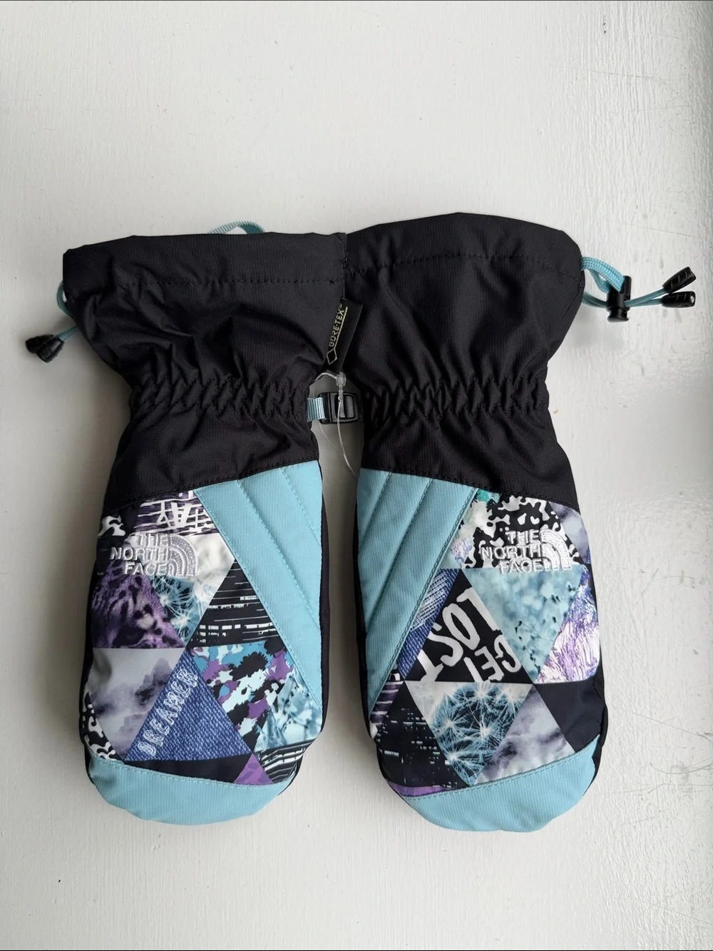 The North Face Youth M Black & Light Blue Patterned Ski Mittens